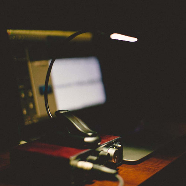 hammerhead light inuse2 black 54810.jpg